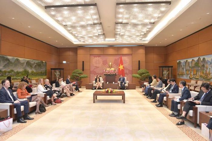 Toàn cảnh cuộc tiếp