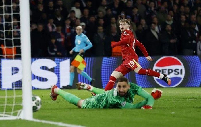 Pha lập công của Elliot thay đổi số phận của Liverpool và PSG