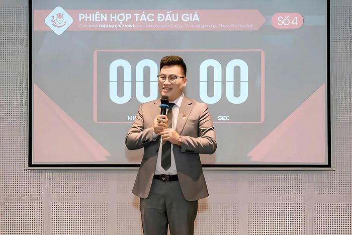 Ông Hồ Quốc Thân.