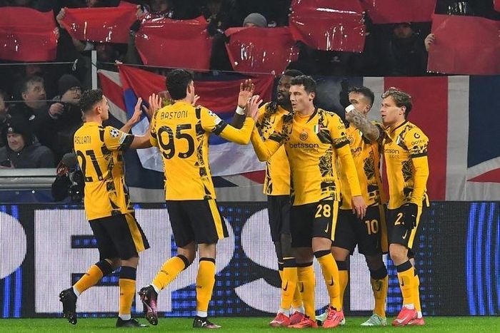 Niềm vui của các cầu thủ Inter Milan sau bàn thắng vào lưới của Feyenoord. Ảnh: AFP