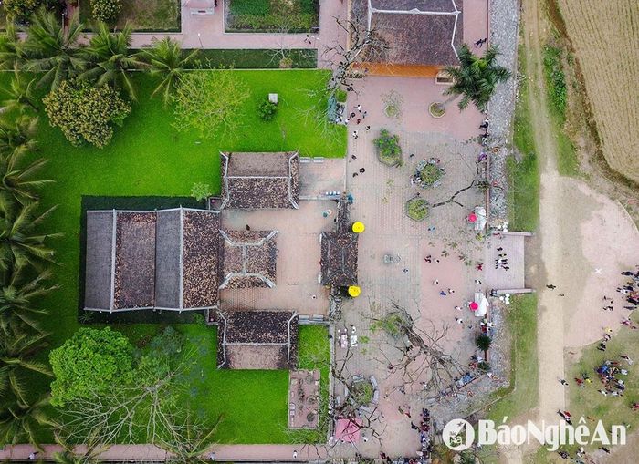 Toàn cảnh đền Bạch Mã. Ảnh tư liệu: Trung Hà