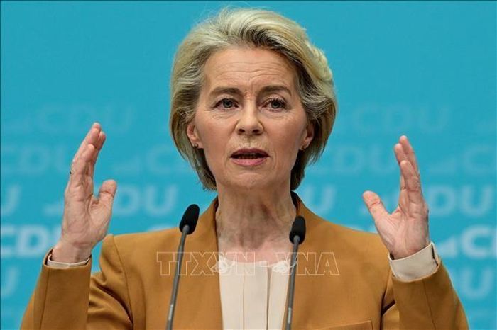  Chủ tịch Ủy ban châu Âu (EC) Ursula von der Leyen khẳng định, an ninh của châu Âu đang ở thời điểm bước ngoặt, đồng thời nhấn mạnh nhu cầu tăng cường khẩn cấp các nỗ lực quốc phòng chung. 