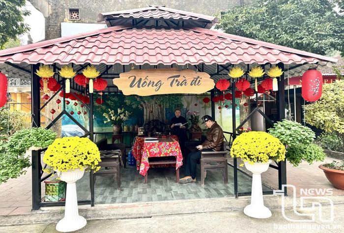 Nơi thưởng trà trong khuôn viên chùa Y Na.