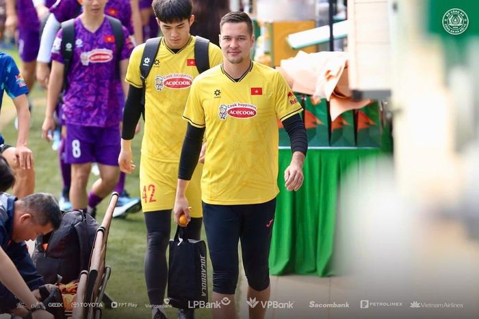 Thủ môn Nguyễn Filip xin rút khỏi đợt tập trung dịp FIFA Days tháng 3 vì lý do gia đình