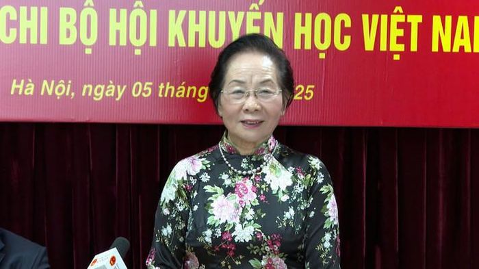 GS.TS Nguyễn Thị Doan, nguyên Ủy viên Trung ương Đảng, nguyên Phó Chủ tịch nước, Chủ tịch Hội Khuyến học Việt Nam