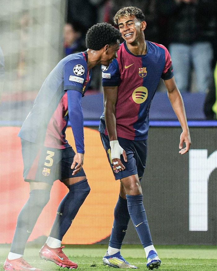 Lamine Yamal cùng Barca mang đến vẻ đẹp tuyệt vời trong bóng đá, khiến người xem thích thú. Ảnh: ESPN FC