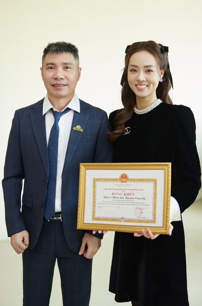 Ngọc Hà gửi lời cảm ơn, tri ân sự giúp đỡ của mọi người dành cho NSND Công Lý. (Ảnh: FBNV)