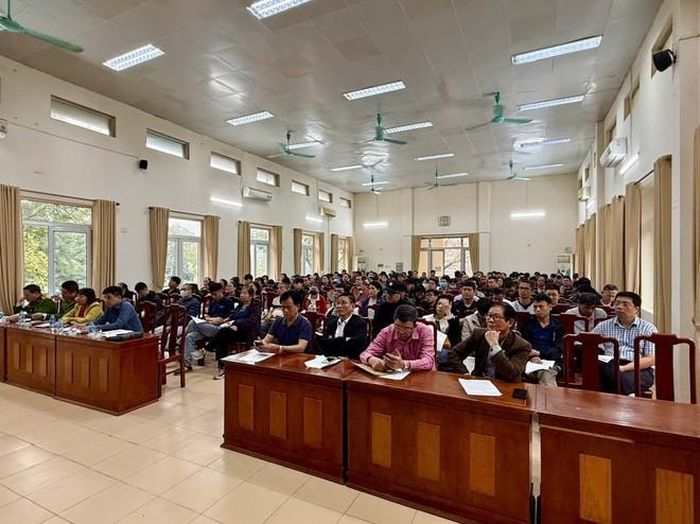 Các học viên được tuyên truyền, hướng dẫn thực hiện các biện pháp an toàn PCCC và CNCH tại cơ sở kinh doanh và nhà ở