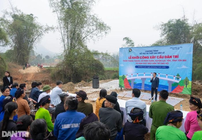 Khởi công cầu Dân trí, hiện thực hóa mơ ước bao đời của người dân Minh Xuân, huyện Lục Yên, Yên Bái. Ảnh: Mạnh Quân