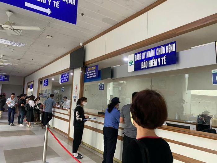 Mở rộng quyền lợi được BHYT thanh toán khi người dân tham gia khám chữa bệnh BHYT - Ảnh: VGP/HM