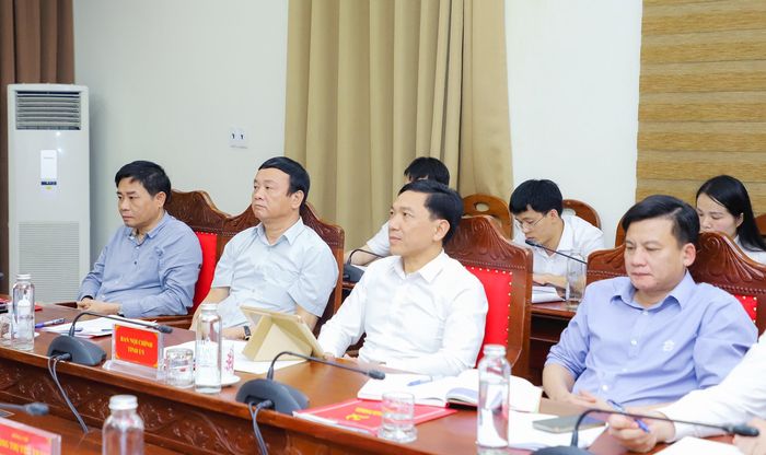 Các đồng chí lãnh đạo Ban Nội chính Tỉnh ủy tham dự hội nghị. Ảnh: Phạm Bằng
