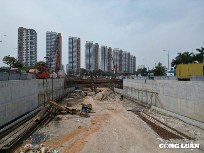 Hầm chui HC1 với chiều dài 760m, rộng 4 làn xe, kết nối cao tốc TP HCM - Long Thành - Dầu Giây với đường Mai Chí Thọ