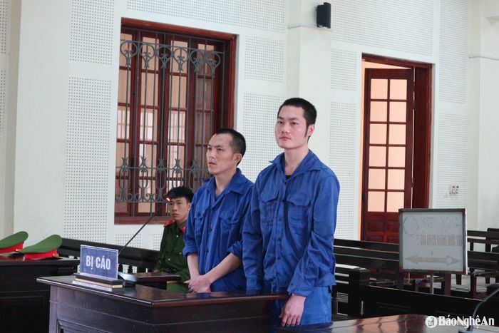 2 bị cáo Xồng Bá Tồng và Xồng Bá Đà bị tuyên án tử hình. Ảnh: Trần Vũ