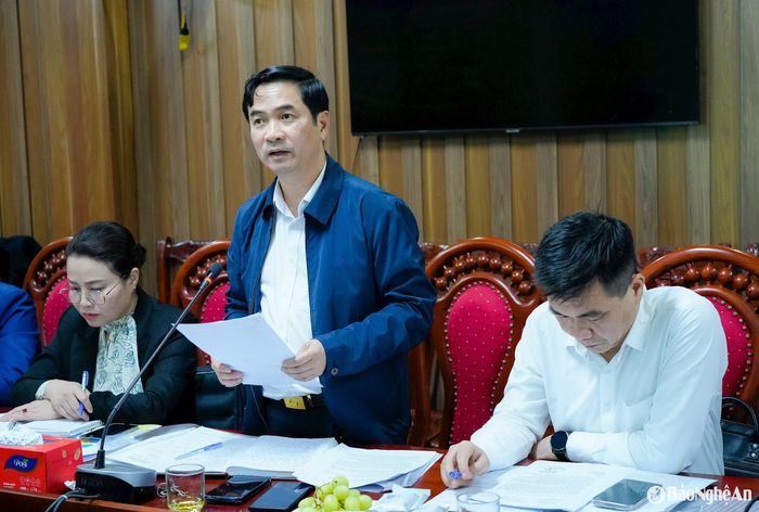 Đồng chí Đậu Đình Dương - Phó Giám đốc Sở Nội vụ phát biểu tại cuộc làm việc. Ảnh: TL