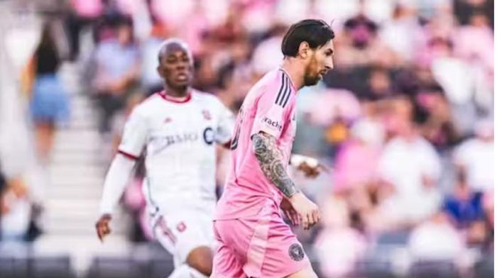 Messi cùng đồng đội không thể có màn lộn ngược dòng trước Toronto