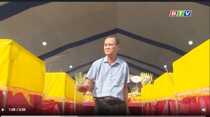 Ông Trần Văn Phúc tại lễ truy điệu các liệt sĩ hy sinh tại cao điểm 174. Ảnh cắt từ video của Đài Truyền hình Bình Định