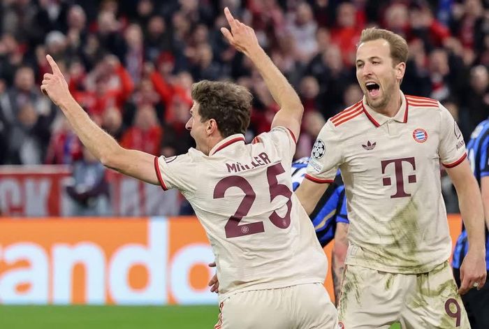 Thomas Mueller ghi bàn cho Bayern Munich