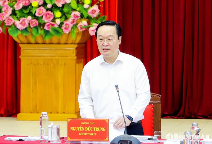 Đồng chí Nguyễn Đức Trung - Bí thư Tỉnh ủy kết luận nội dung phiên họp. Ảnh: Phạm Bằng