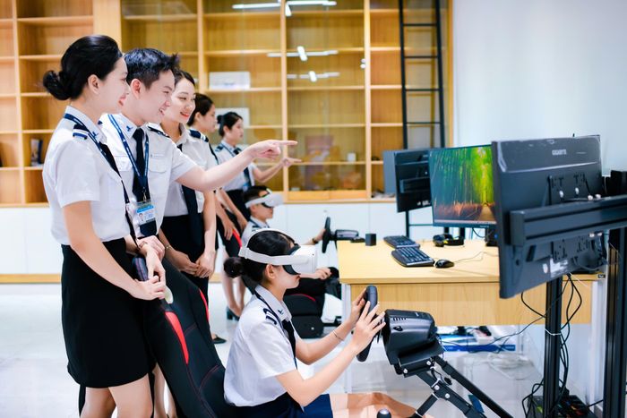 VAA sở hữu đội ngũ giảng viên giàu kinh nghiệm, cơ sở vật chất hiện đại