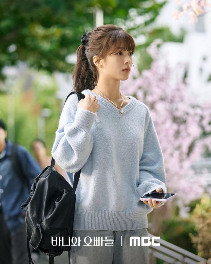 Ban Hee Jin (do Roh Jeong Eui thủ vai)