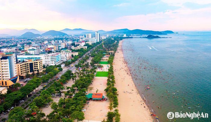 Biển Cửa Lò xinh đẹp chuẩn bị đón chào mùa du lịch. Ảnh: Sách Nguyễn