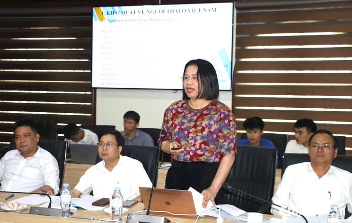 Các đại biểu phát biểu tại hội thảo. Ảnh: Mỹ Hà