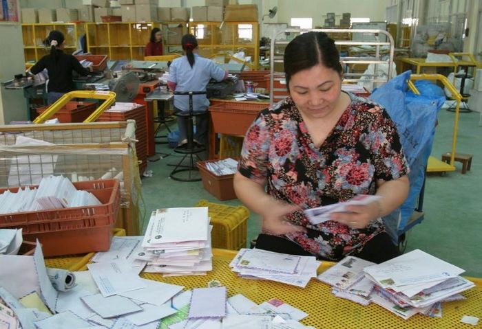 Chia thư tại Tổng công ty Bưu điện Việt Nam, năm 2004