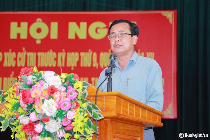 Đồng chí Nguyễn Văn Thắng - Phó Bí thư Đảng ủy, Chủ tịch UBND xã Bình Hợp trả lời một số nội dung thuộc thẩm quyền. Ảnh: Ngân Hạnh