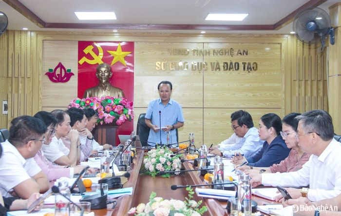 Quang cảnh cuộc làm việc. Ảnh: Mai Hoa