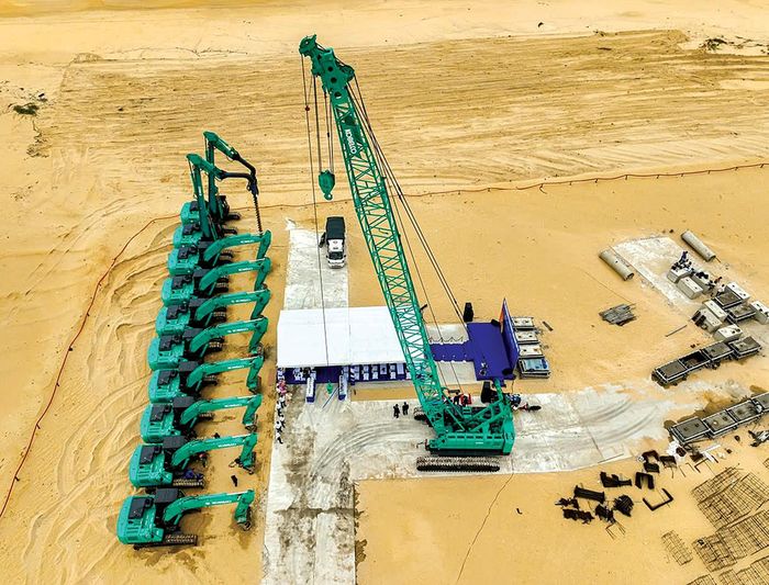 Bàn giao máy Kobelco BMS 800 cho dự án Laimian Quy Nhơn do Công ty CP Bất động sản Thành Châu làm chủ đầu tư.