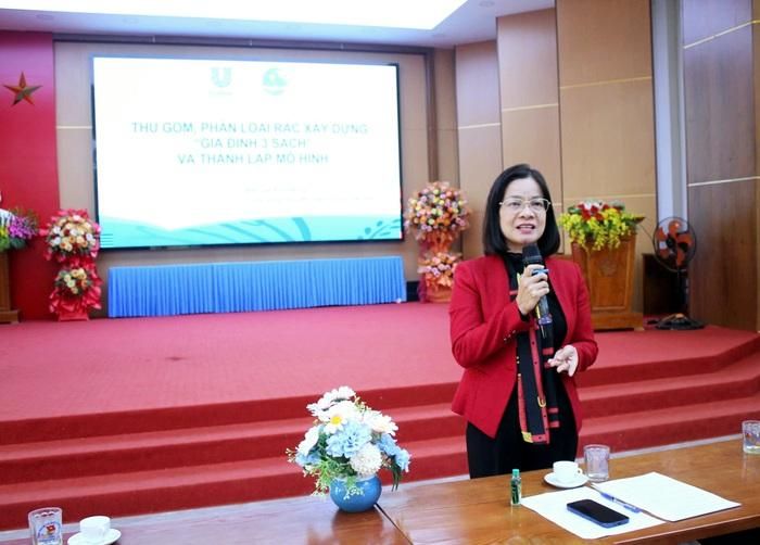 Bà Phan Hồng Nhung, Phó Chủ tịch Hội LHPN tỉnh Phú Thọ
