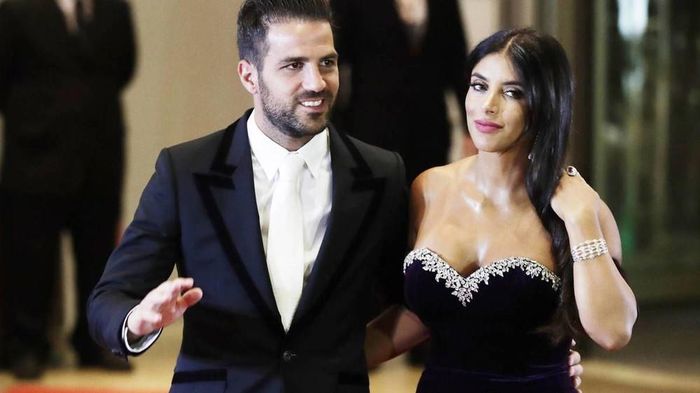 Cesc Fabregas có cuộc hôn nhân tai tiếng bên người đẹp Daniella Semaan.