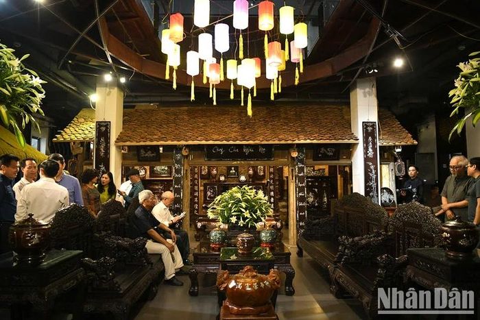 Không gian giới thiệu tinh hoa nghề khảm trai Chuyên Mỹ (Phú Xuyên, Hà Nội).