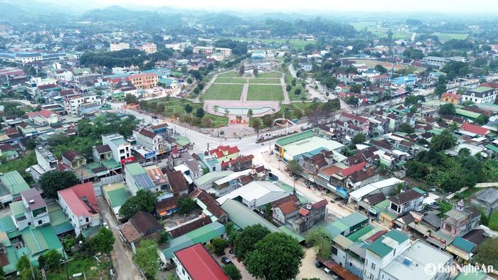Thị trấn Lạt (Tân kỳ) đang ngày càng phát triển. Ảnh: Xuân Hoàng