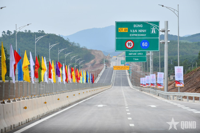  Dự án thành phần Bùng - Vạn Ninh trong ngày thông xe kỹ thuật.