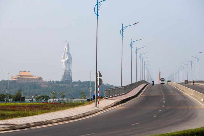 Sau khi hoàn thiện dự án, chùa Minh Đức được tỉnh Quảng Ngãi kỳ vọng sẽ trở thành khu văn hóa tâm linh hấp dẫn, thu hút được nhiều du khách khi đến tỉnh núi Ấn - sông Trà.