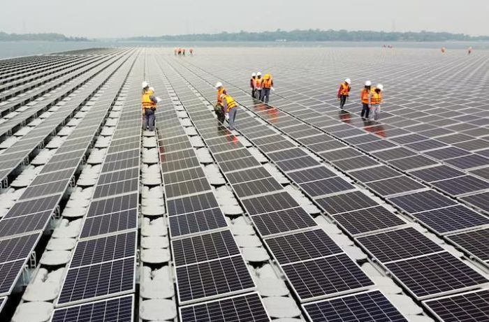 Các tấm pin mặt trời tại Thái Lan Ảnh: Reuters