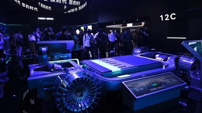 CATL đã giới thiệu pin sạc siêu nhanh Shenxing thế hệ thứ hai tại ngày công nghệ ở Thượng Hải. Ảnh: Getty Images.