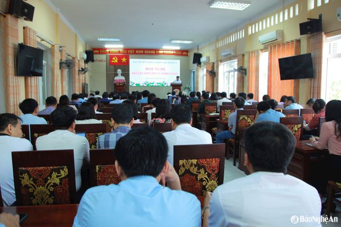 Toàn cảnh hội nghị. Ảnh: Ngân Hạnh