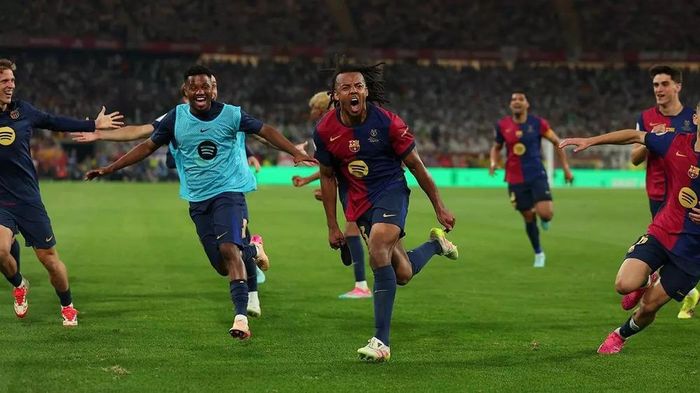 Barcelona xứng danh là "Vua cúp"