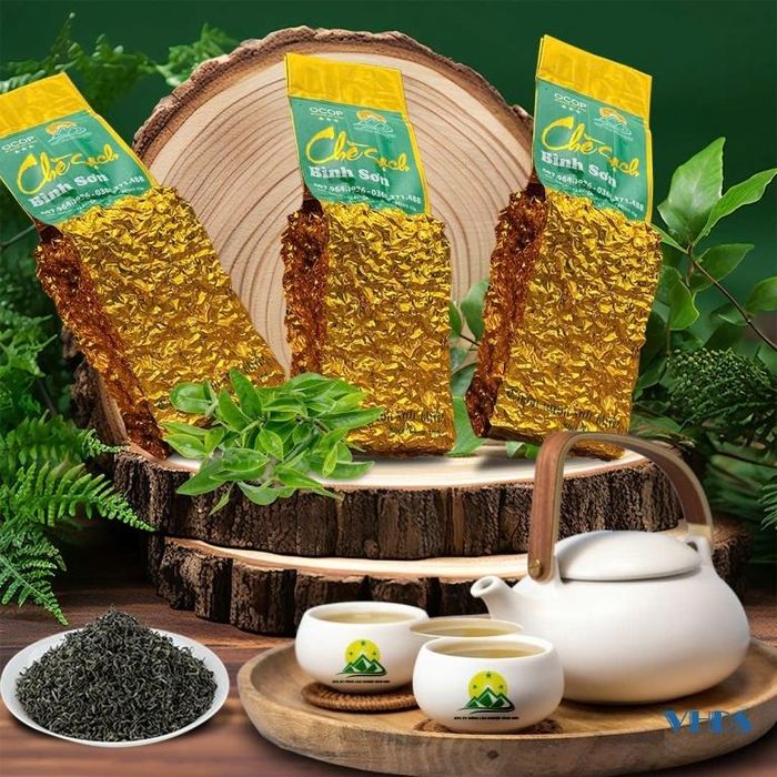 Xuất phát từ lợi thế của địa phương, những năm qua cây chè đã ở Bình Sơn đã và đang khẳng định được hiệu quả kinh tế vượt trội so với nhiều cây trồng khác. Ở Bình Sơn hiện có 2 sản phẩm chè được công nhận sản phẩm OCOP, là chè sạch Bình Sơn (4 sao) và chè xanh túi lọc (3 sao). Một trong những vấn đề quan trọng đối với câu chuyện phát triển cây chè ở Bình Sơn là phải quy hoạch được vùng trồng, mở rộng thêm diện tích, nâng cao kĩ thuật chế biến... để từ đó “xây dựng”, tạo nên một thương hiệu chè Bình Sơn đủ mạnh trên thị trường, ông Hà Minh Hạnh, Phó Chủ tịch UBND xã Bình Sơn, cho biết.