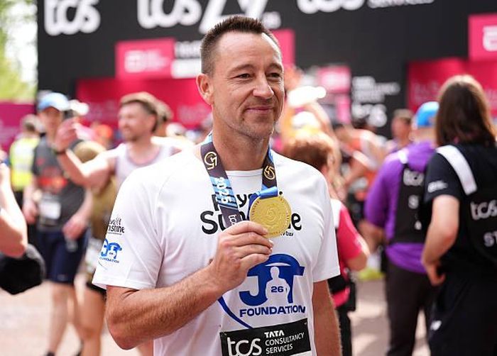 John Terry hoàn thành London Marathon 2025