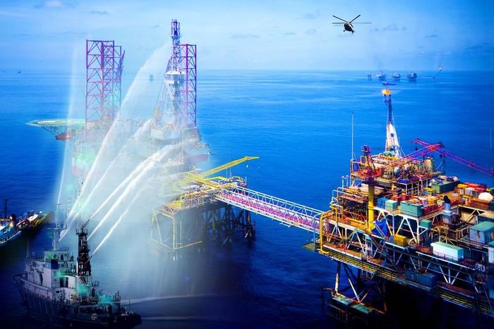 Giàn công nghệ trung tâm của Liên danh Việt - Nga ngoài khơi thành phố Vũng Tàu. Ảnh: Hoàng Chương - TTXVN