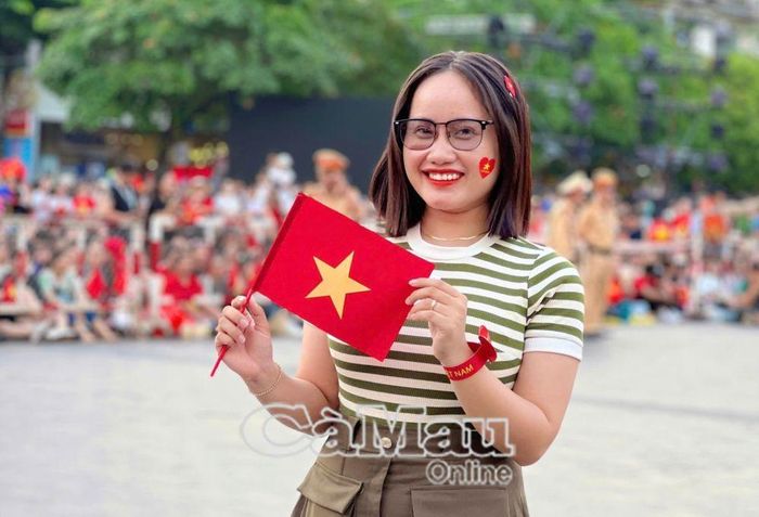 Bạn Nguyễn Thị Trúc Linh ghi lại khoảnh khắc đẹp tại phố đi bộ Nguyễn Huệ sau khi xem duyệt binh.