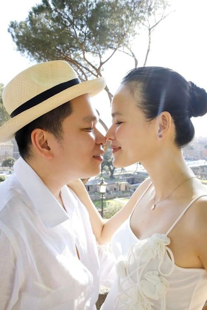 Nhiều người khen ngợi Tuyết Lan đẹp mặn mà khi mang bầu.