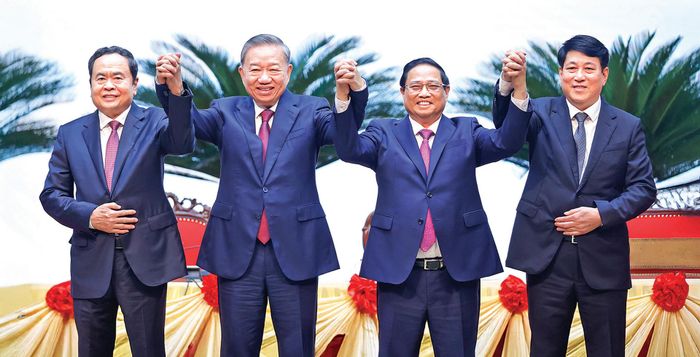 Tổng Bí thư Tô Lâm, Chủ tịch nước Lương Cường, Thủ tướng Chính phủ Phạm Minh Chính và Chủ tịch Quốc hội Trần Thanh Mẫn - các lãnh đạo chủ chốt của đất nước quyết tâm đưa Việt Nam bước vào kỷ nguyên phát triển bứt phá.