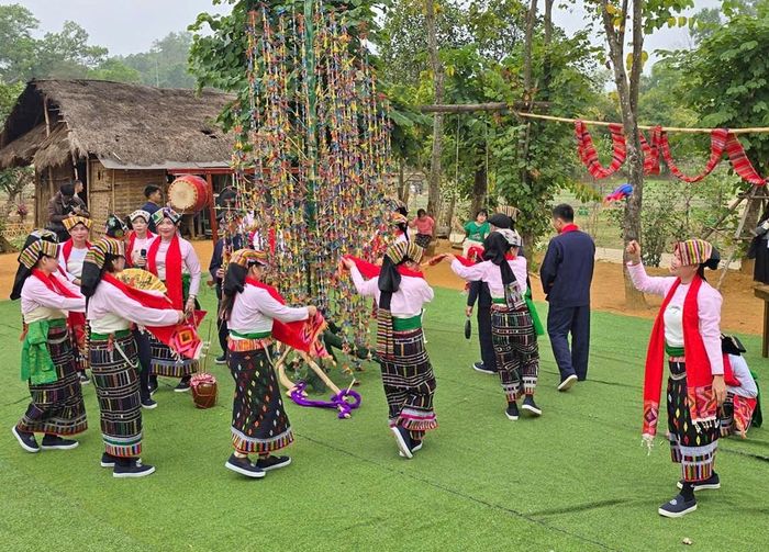 Sẽ có nhiều hoạt động văn hóa đặc sắc trong tháng 5 tại Làng