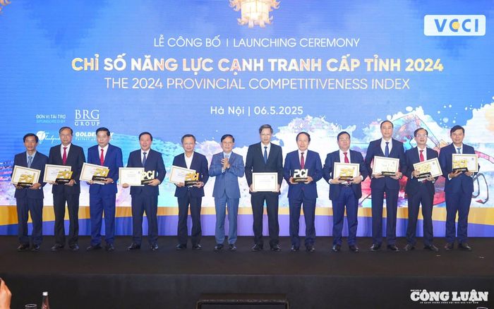 Hải Phòng cũng dần đầu cả nước về Chỉ số cải cách hành chính (PAR Index), Chỉ số hài lòng của người dân đối với sự phục vụ của cơ quan hành chính nhà nước năm 2024 (SIPAS)