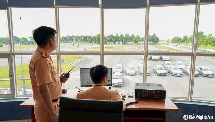 Kỳ sát hạch được tổ chức tại Trung tâm Sát hạch lái xe cơ giới đường bộ số 1 Nghệ An, đóng tại xã Thịnh Mỹ, huyện Hưng Nguyên. Ảnh: Đình Tuyên