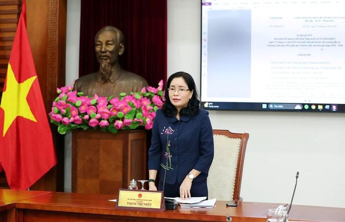 Thứ trưởng Trịnh Thị Thủy phát biểu tại buổi làm việc